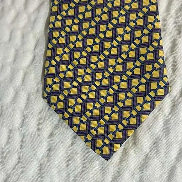 HERMÈS PARIS 630 TA Yellow Gray Links Chains Pointed French Tie Hermes 100% Silk